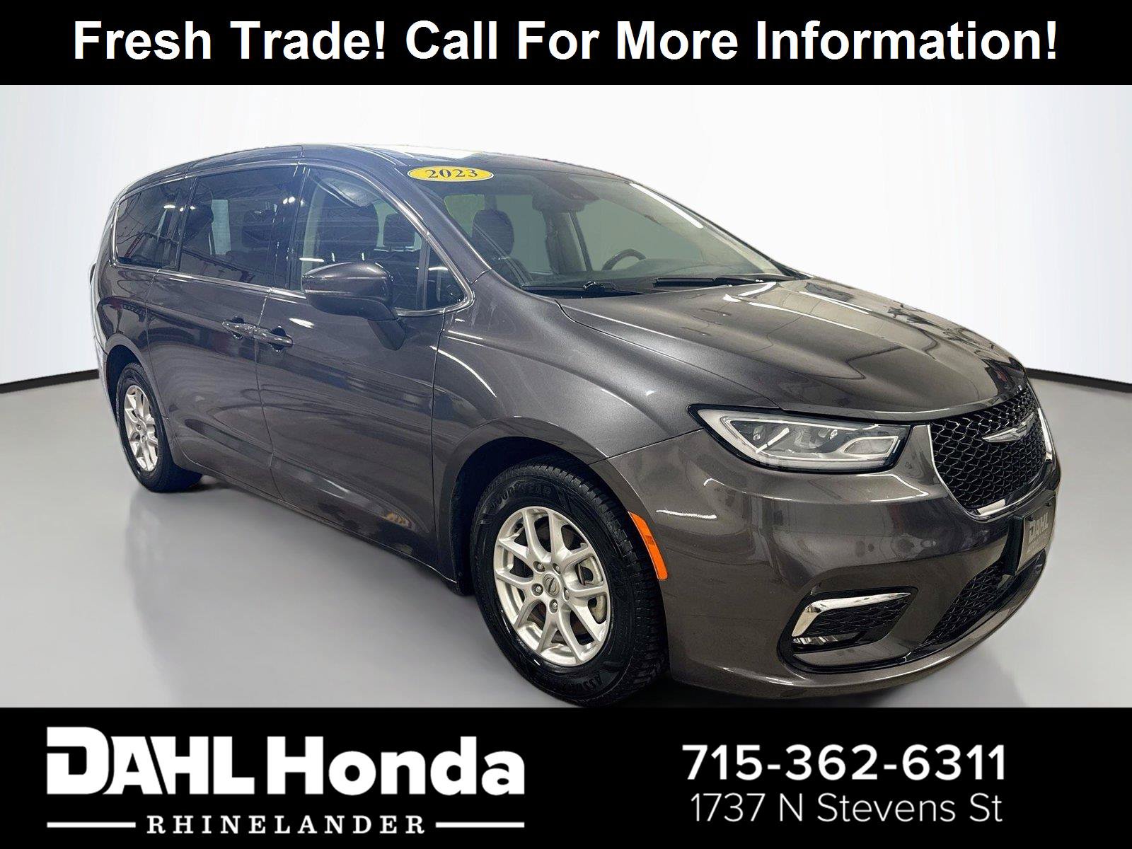 Used 2023 Chrysler Pacifica Touring-L