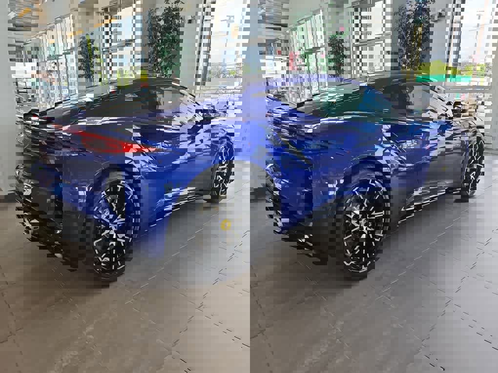 New 2025 Lotus Emira image 8