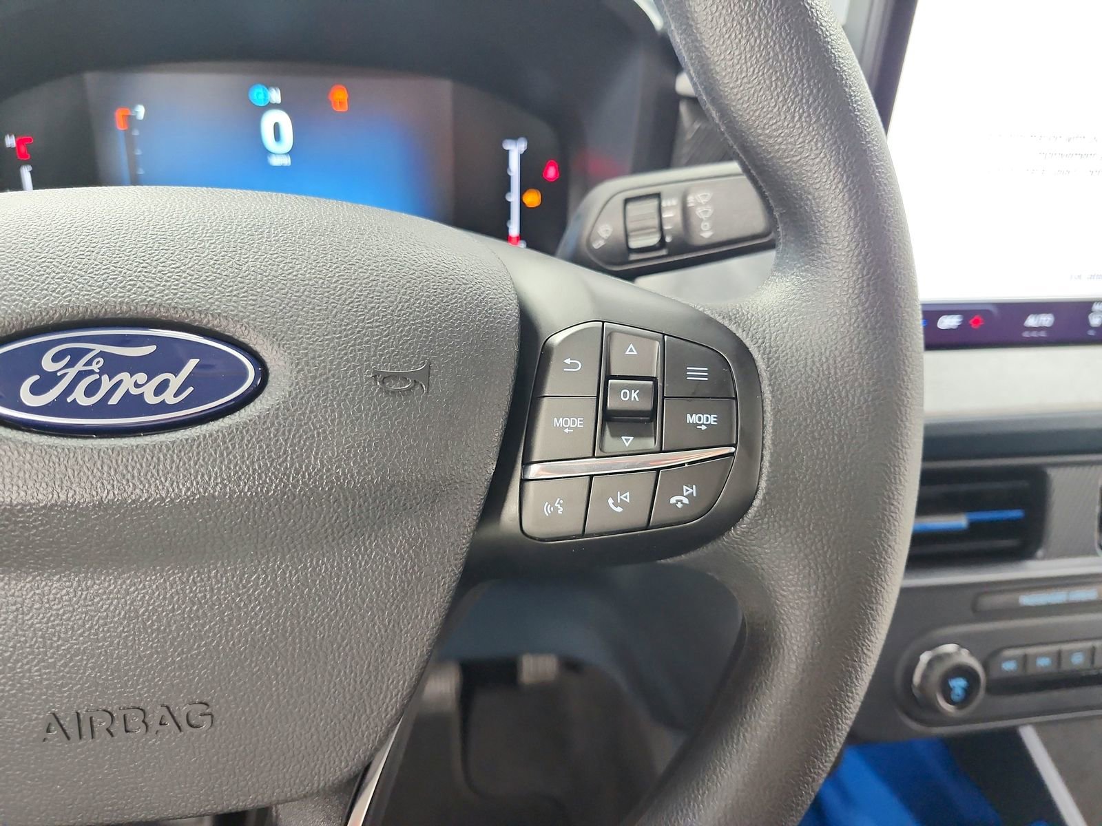 New 2026 Ford Maverick XLT image 25