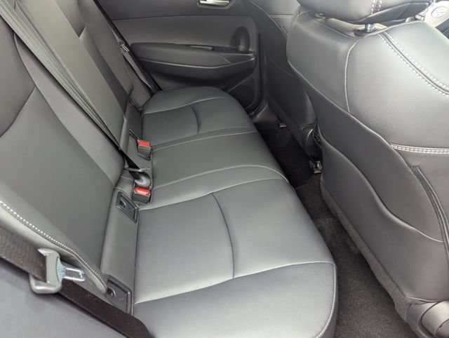 Used 2026 Toyota Corolla Cross XLE w/ Convenience Package FWD image 12