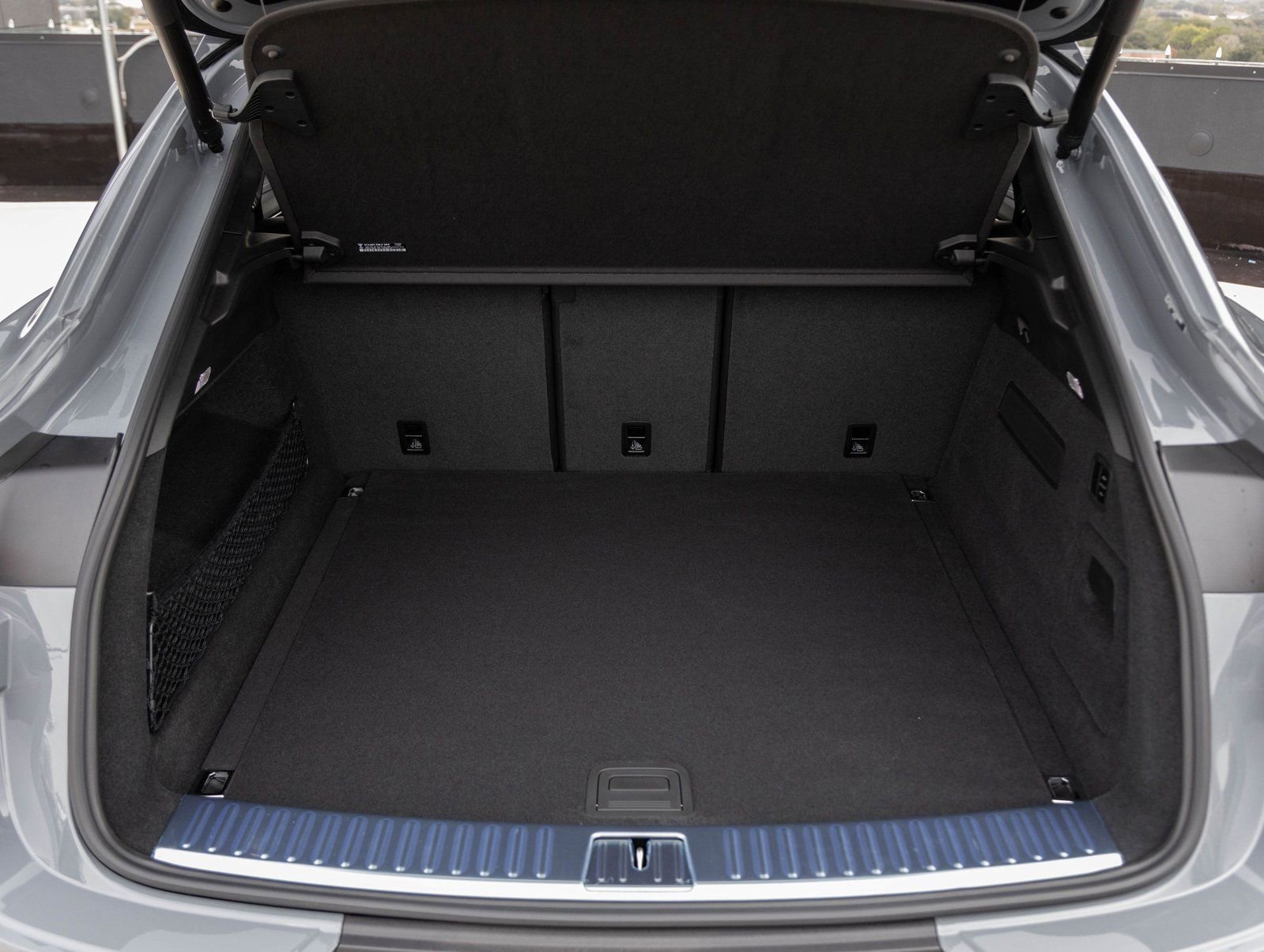 Certified 2026 Porsche Cayenne Coupe image 30