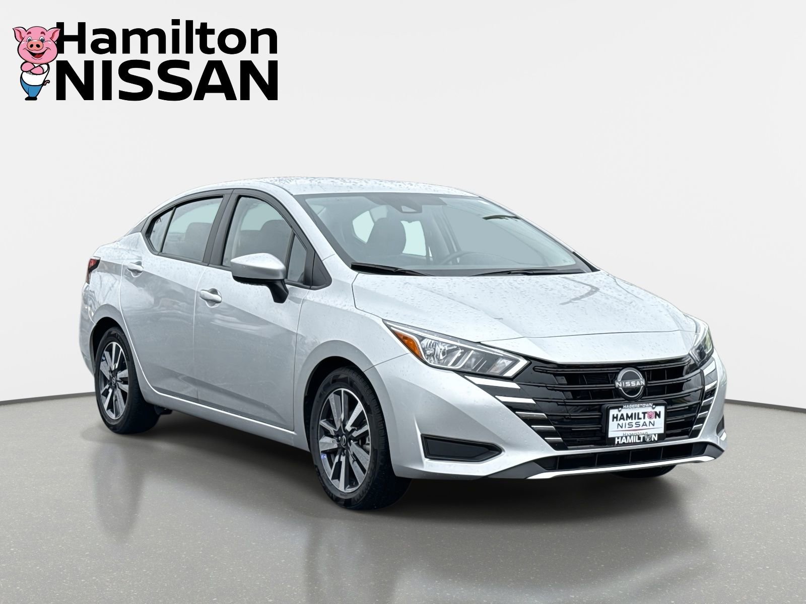 Used 2023 Nissan Versa SV image 1