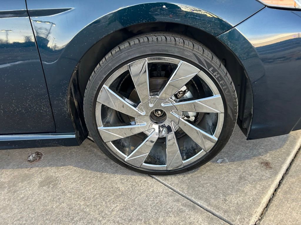 Used 2019 Toyota Camry SE image 32