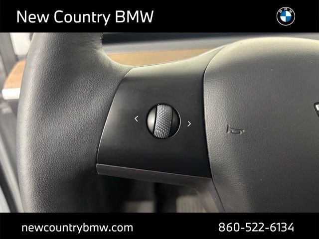 Used 2022 Tesla Model Y Long Range image 13