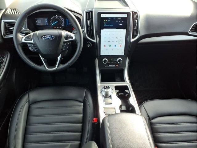 Used 2024 Ford Edge SEL w/ Convenience Package image 16