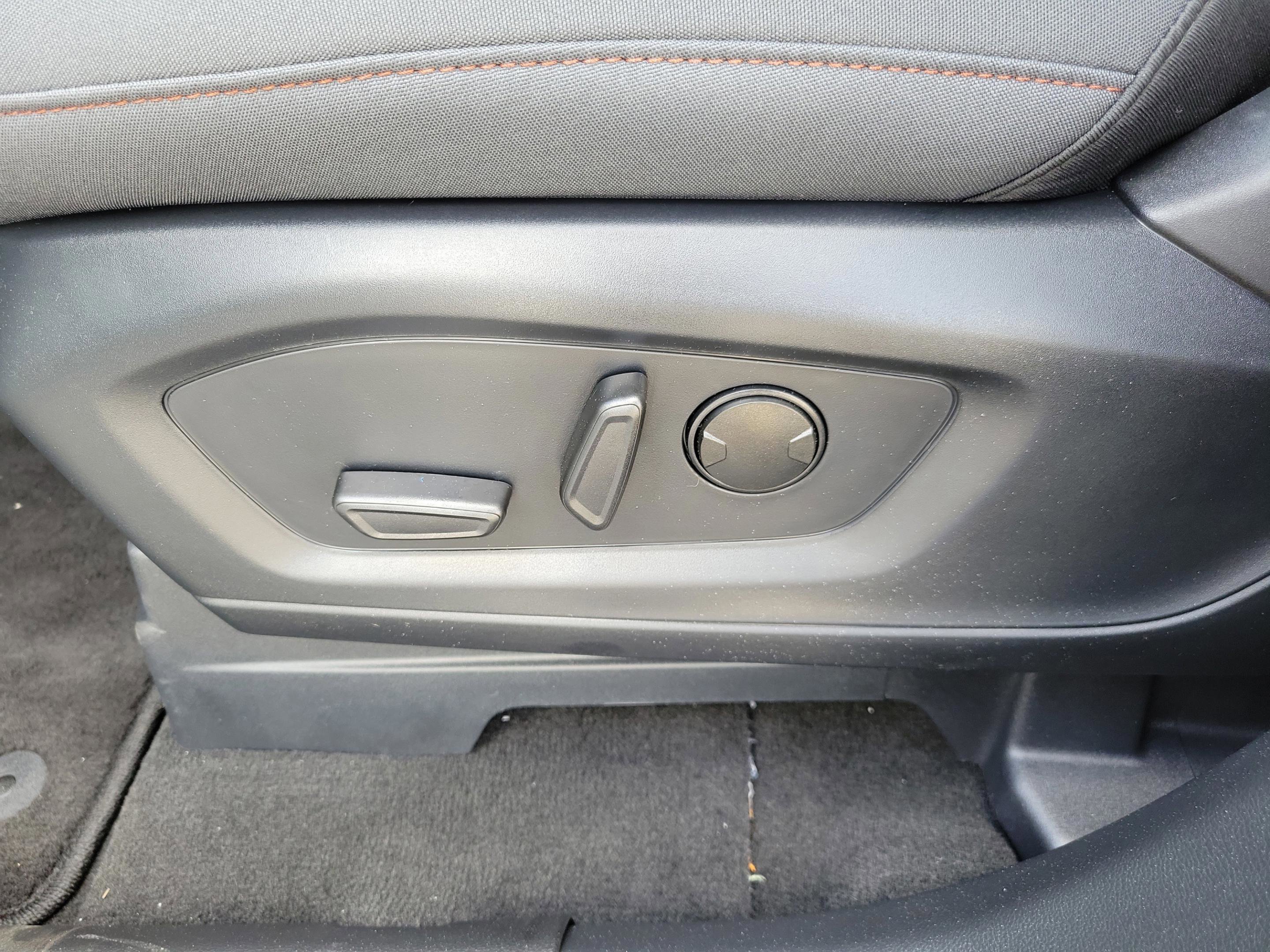 New 2026 Ford Explorer Active RWD image 20