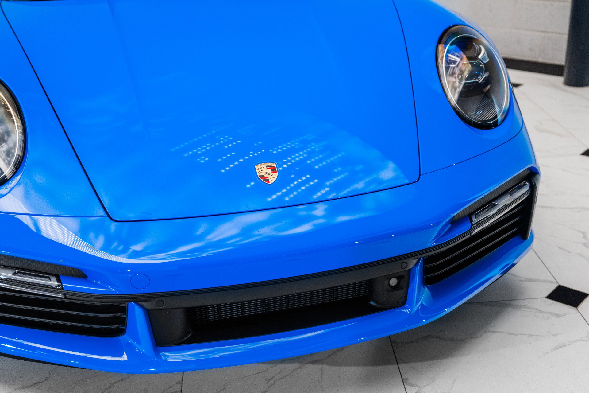 Used 2022 Porsche 911 Turbo S image 10