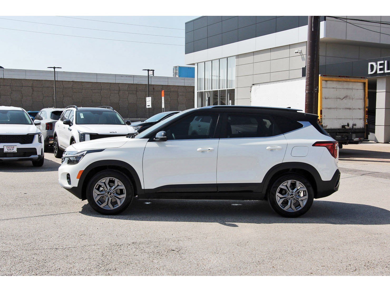 Certified 2024 Kia Seltos S FWD image 6