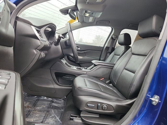 Certified 2023 GMC Acadia SLT w/ Elevation Edition image 13