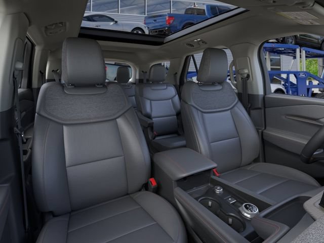 New 2026 Ford Explorer Active w/ Active Comfort Package AWD/4WD image 4