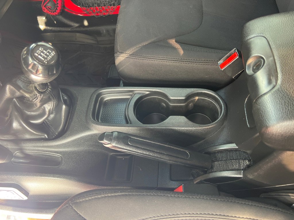 Used 2016 Jeep Wrangler Sport image 34