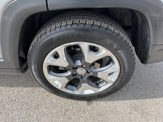 Used 2019 Jeep Compass Limited image 18