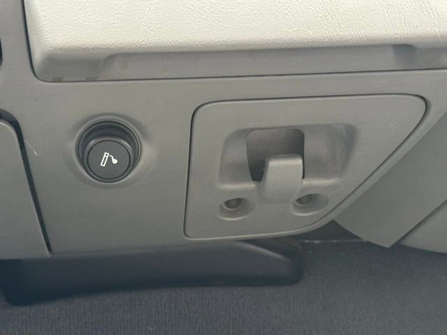 Used 2005 Ford F350 XLT image 27