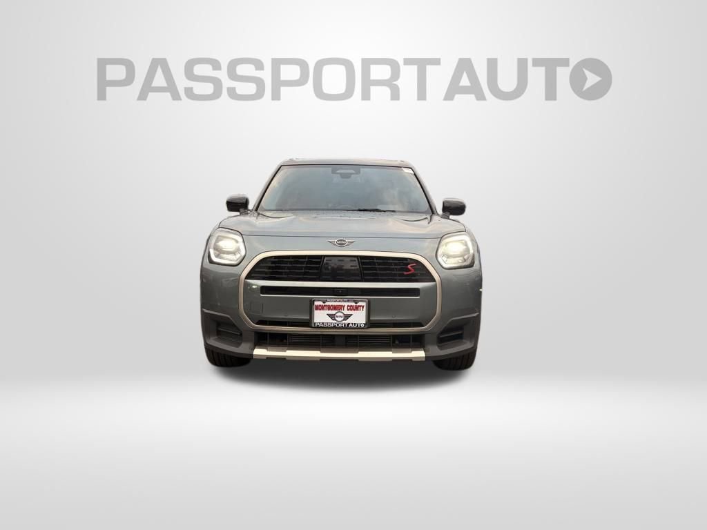 Used 2025 MINI Cooper Countryman S w/ Comfort Package Max image 2