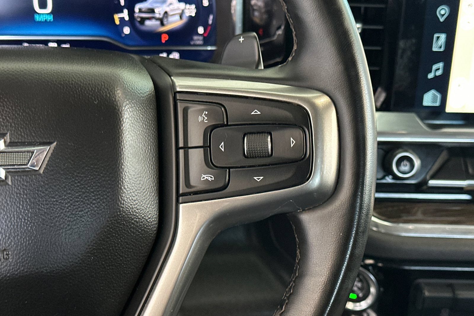 Used 2024 Chevrolet Silverado 1500 LT Trail Boss w/ Protection Package AWD/4WD image 32