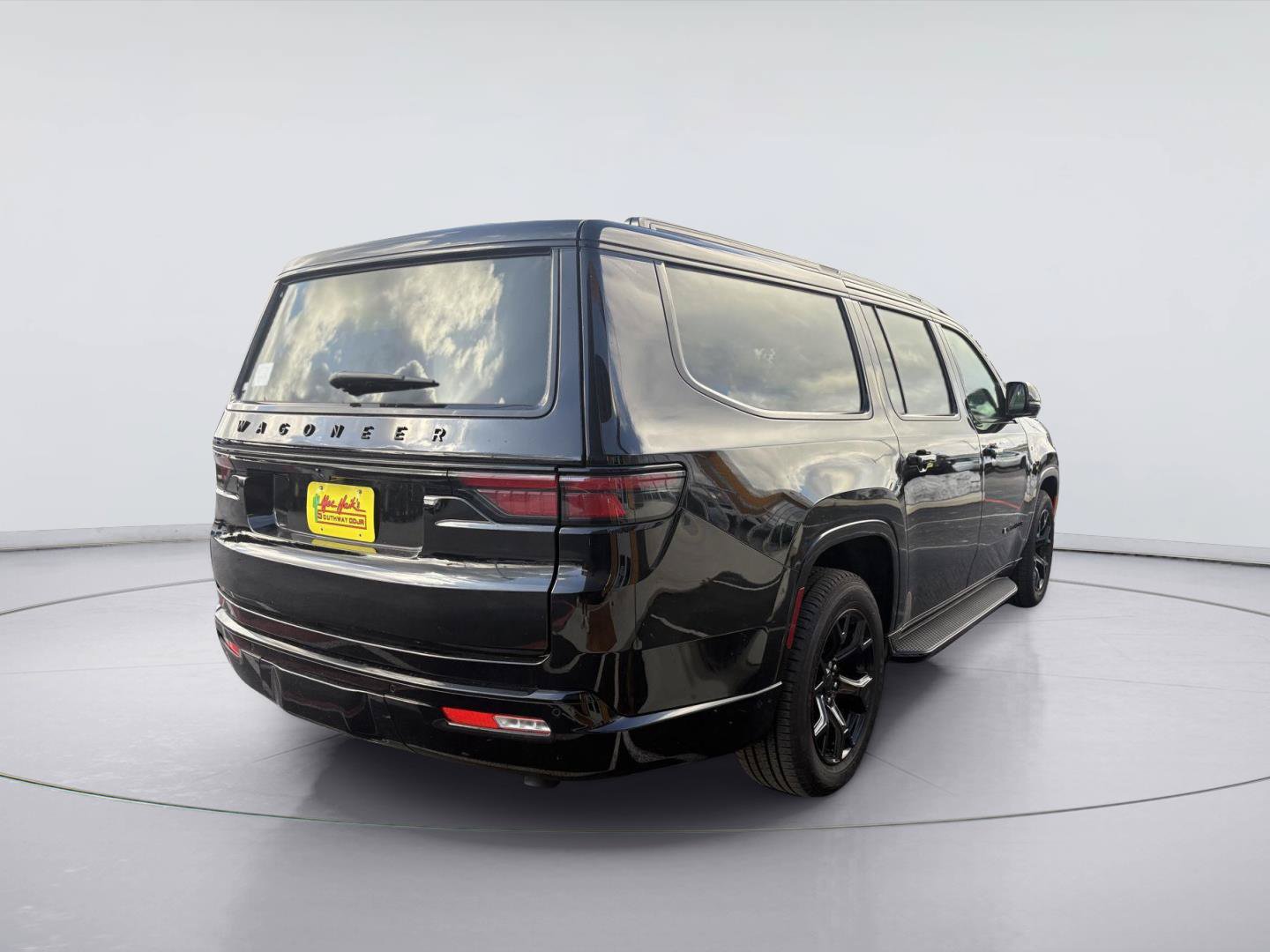 New 2025 Jeep Wagoneer L Series II w/ Convenience Group I AWD/4WD image 5