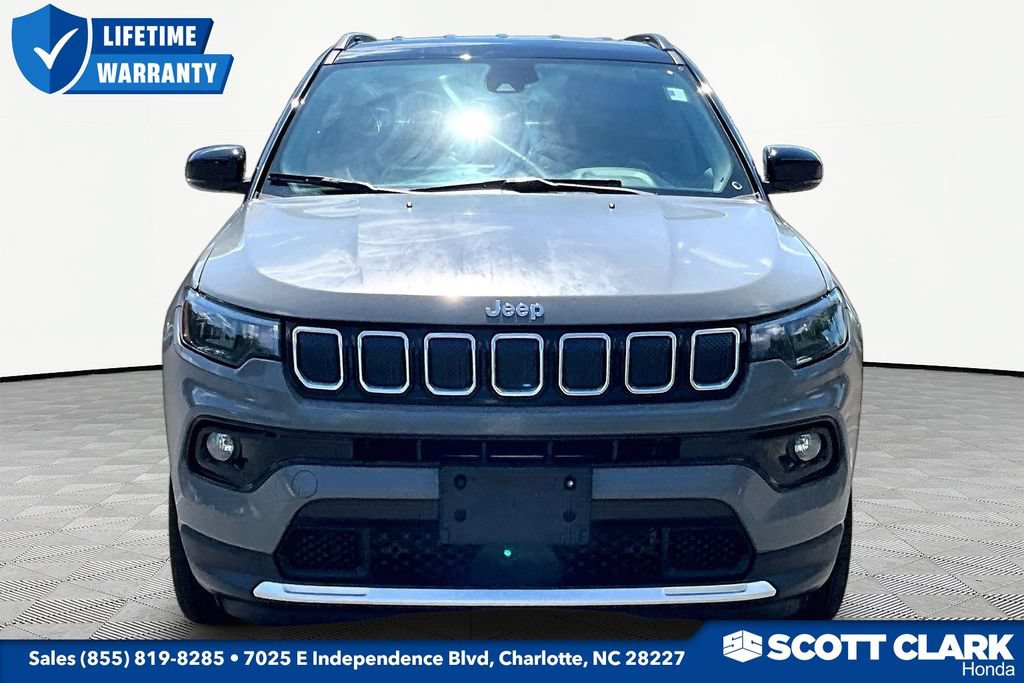 Used 2022 Jeep Compass Limited AWD/4WD image 2