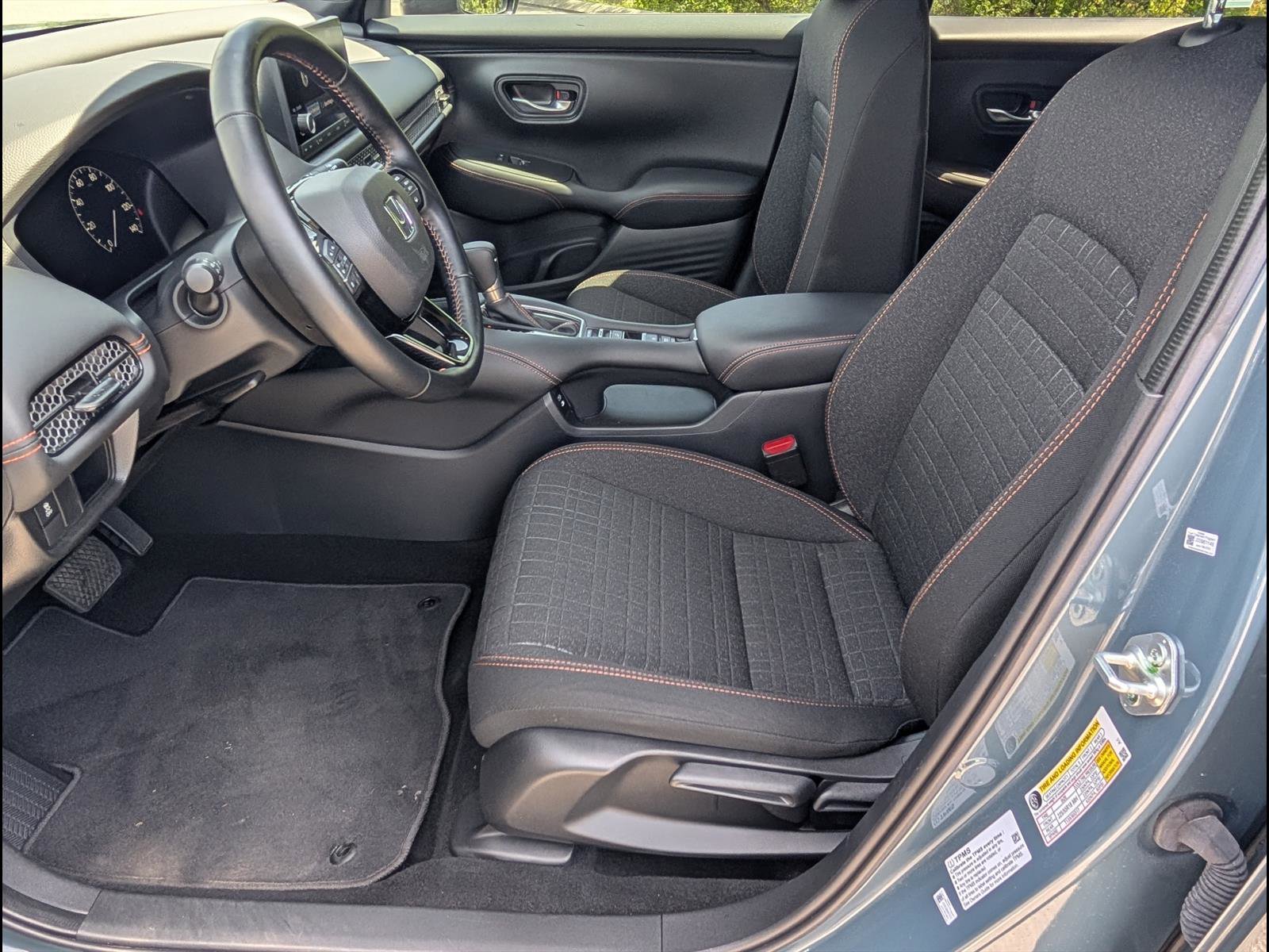 Certified 2025 Honda HR-V Sport image 11