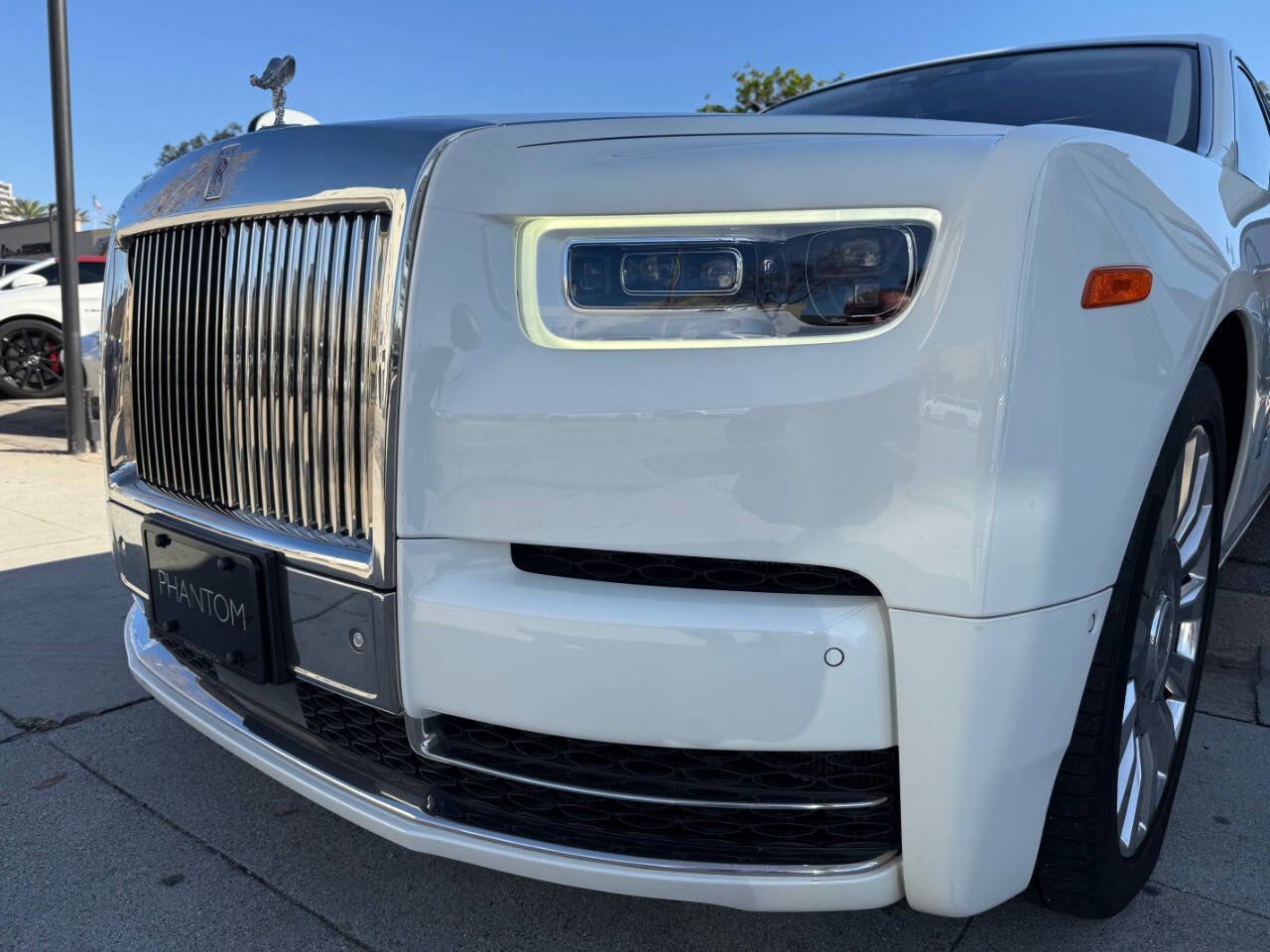 Used 2018 Rolls-Royce Phantom Sedan image 16