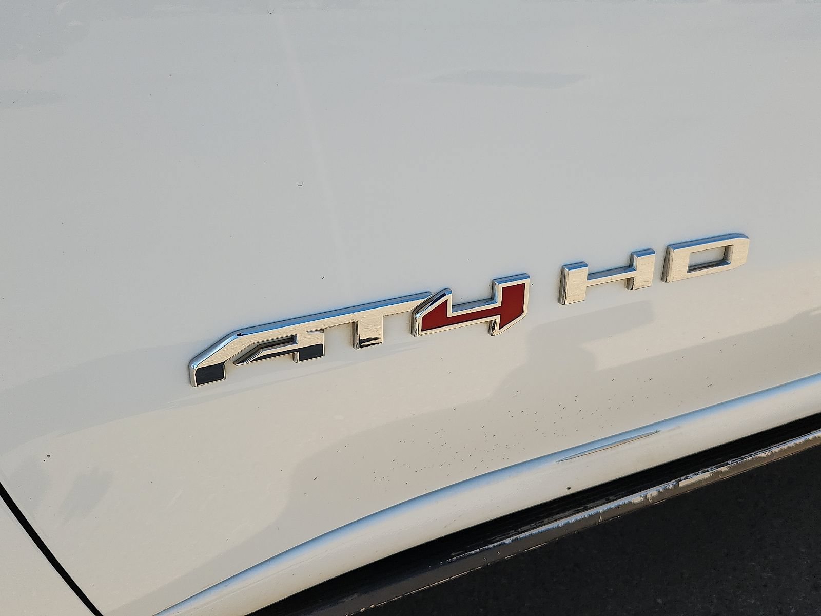 Used 2022 GMC Sierra 2500 AT4 AWD/4WD image 8