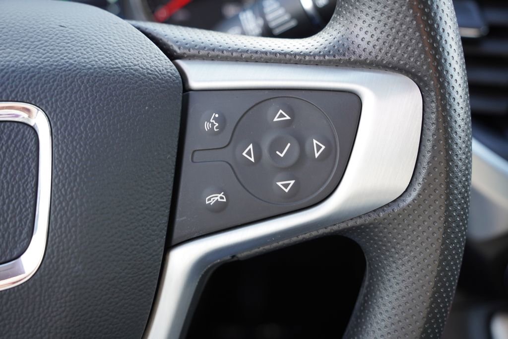 Certified 2023 GMC Acadia SLE w/ Driver Convenience Package image 33