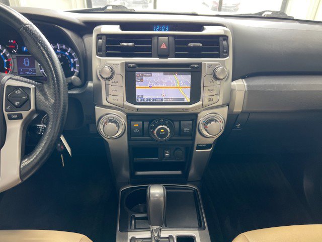 Used 2014 Toyota 4Runner SR5 Premium image 17