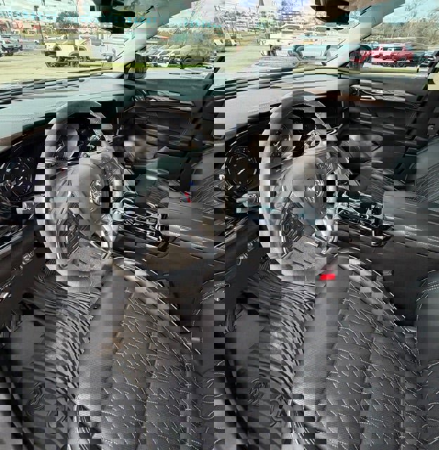 Certified 2022 Buick Envision Avenir w/ Technology Package II image 9