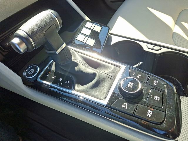 Used 2025 Kia Sportage EX image 14