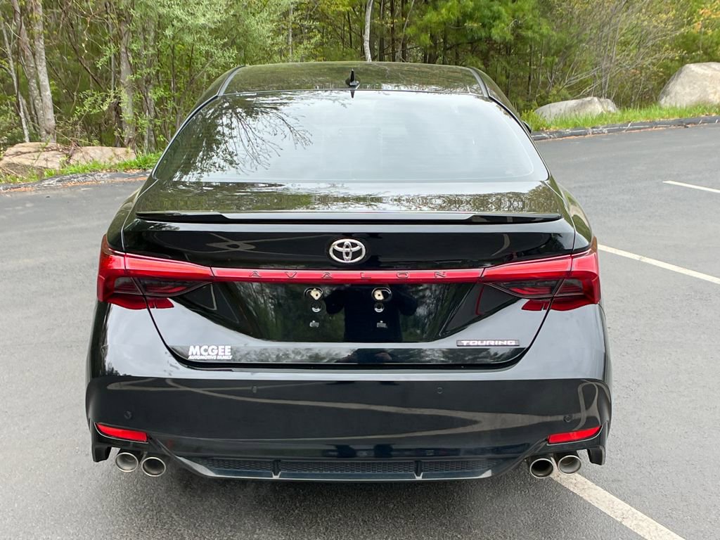 Used 2019 Toyota Avalon Touring w/ Advanced Safety Package FWD image 4