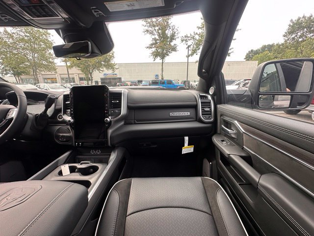 New 2026 RAM 2500 Laramie AWD/4WD image 27