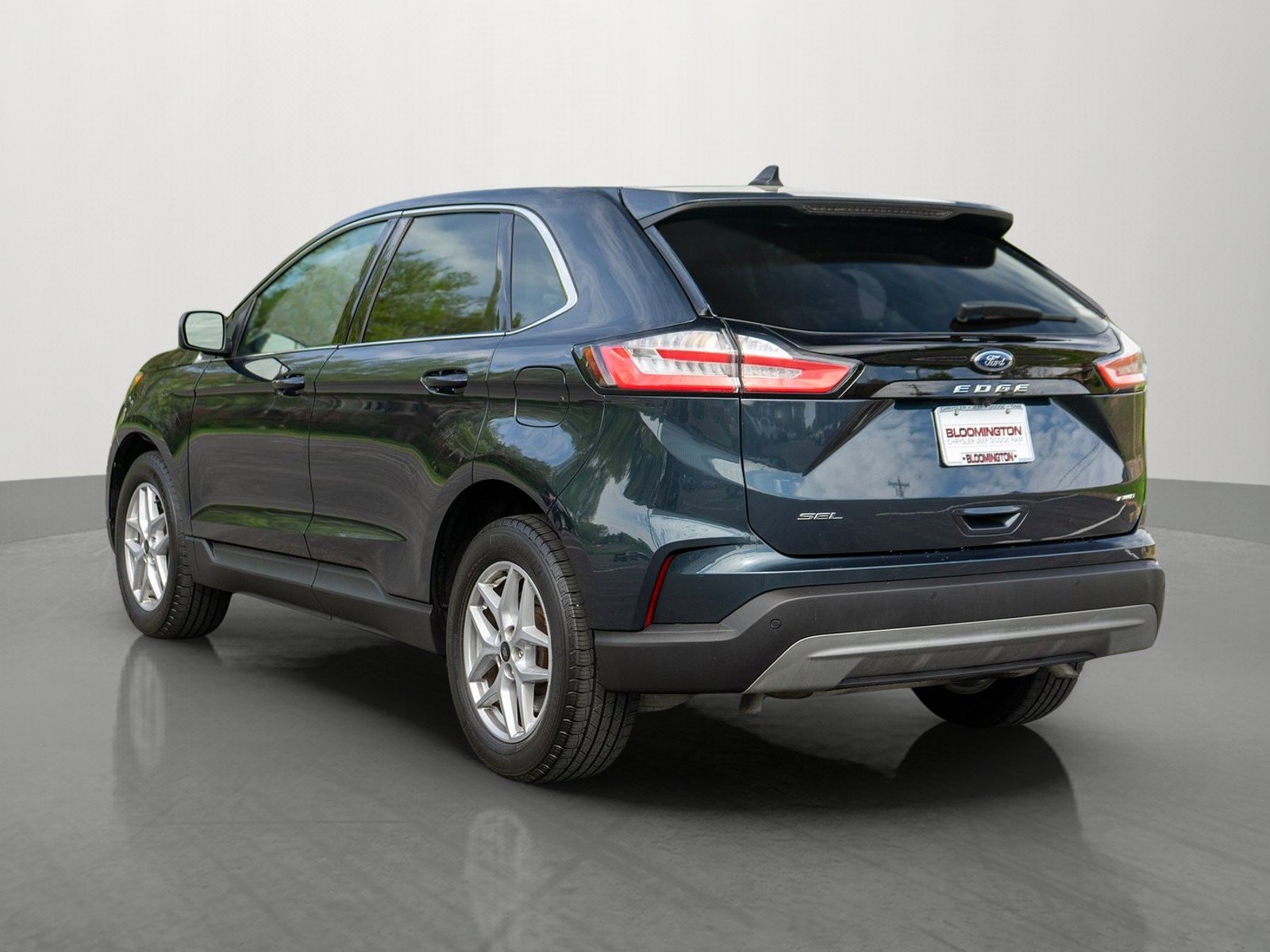 Used 2024 Ford Edge SEL w/ Convenience Package AWD/4WD image 5