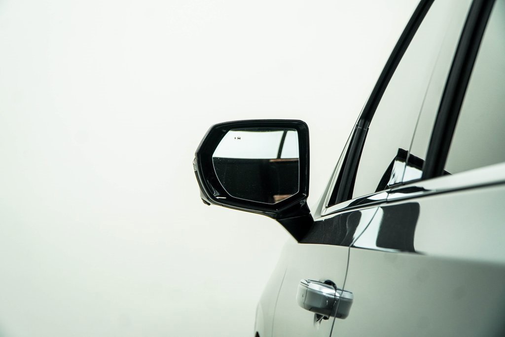 Used 2021 Cadillac Escalade Premium Luxury image 14