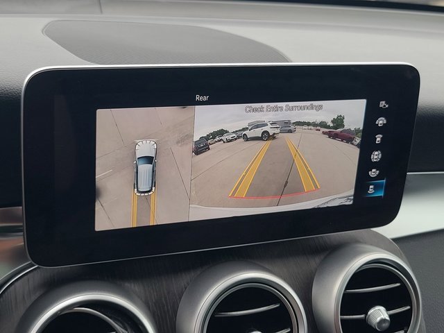 Used 2022 Mercedes-Benz GLC 300 4MATIC w/ Multimedia Package Lite image 28