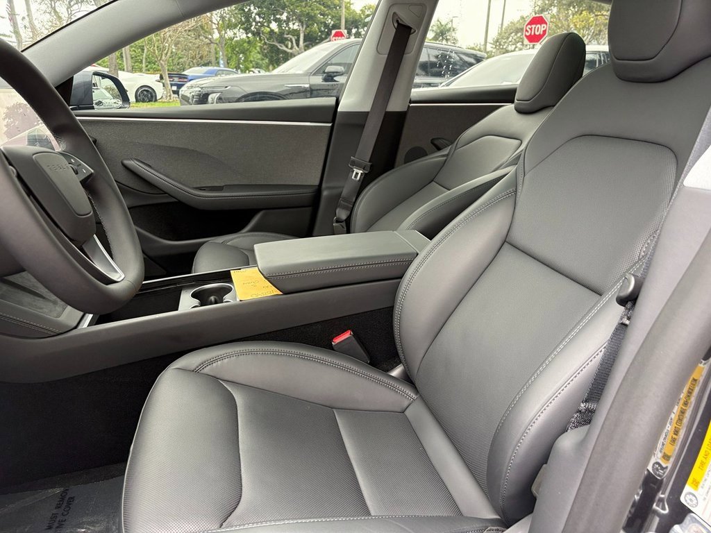 Used 2025 Tesla Model 3 Long Range image 18