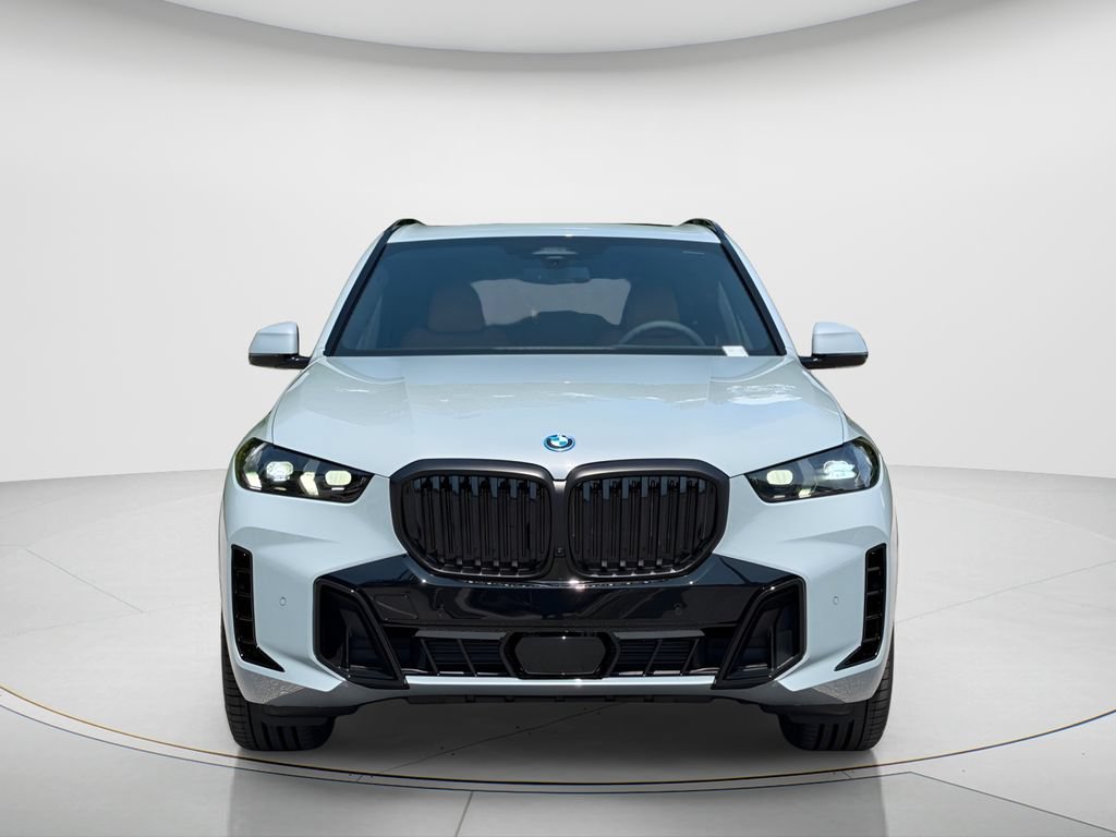 New 2026 BMW X5 xDrive50e w/ Executive Package AWD/4WD image 2