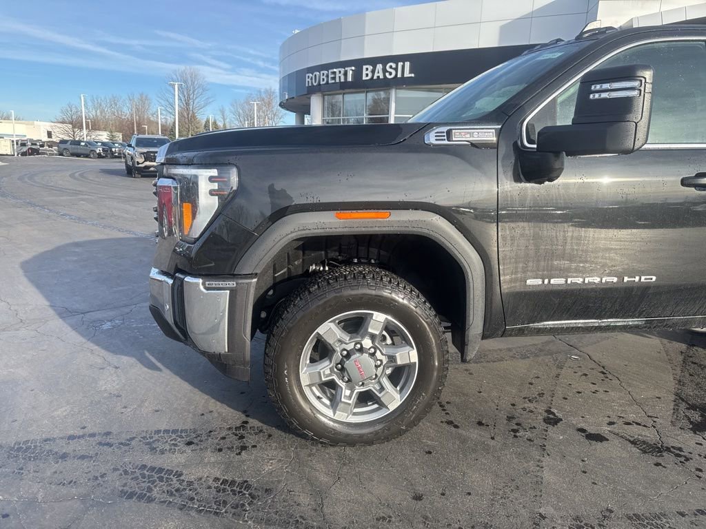 New 2026 GMC Sierra 2500 SLE image 5