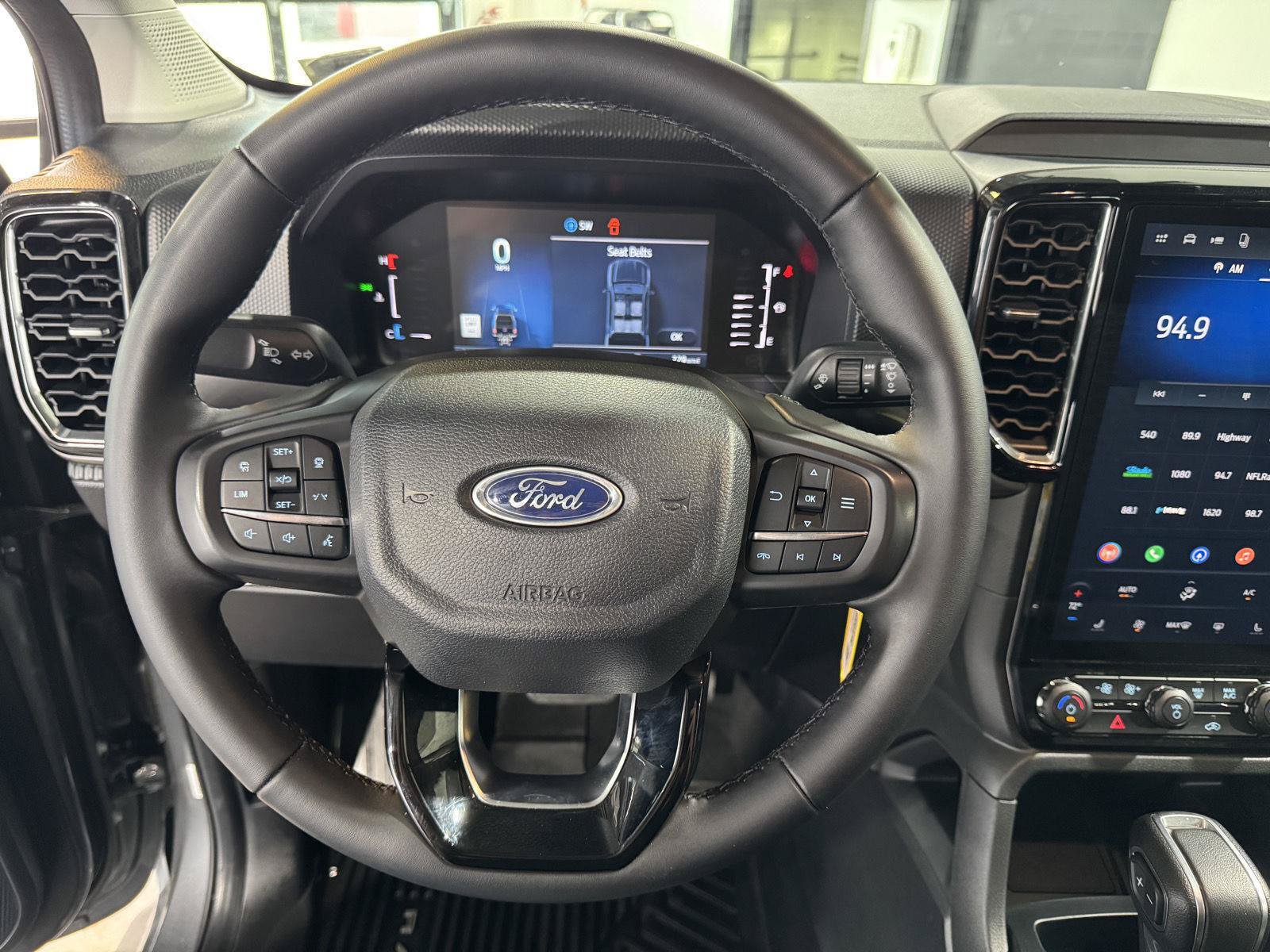 Used 2025 Ford Ranger XLT AWD/4WD image 12
