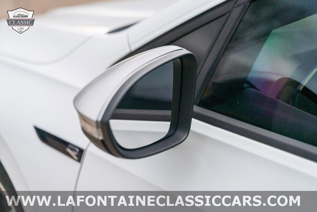 Used 2022 Volkswagen Golf R image 25