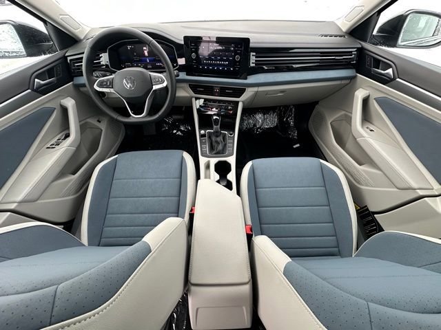 New 2025 Volkswagen Jetta SE image 30