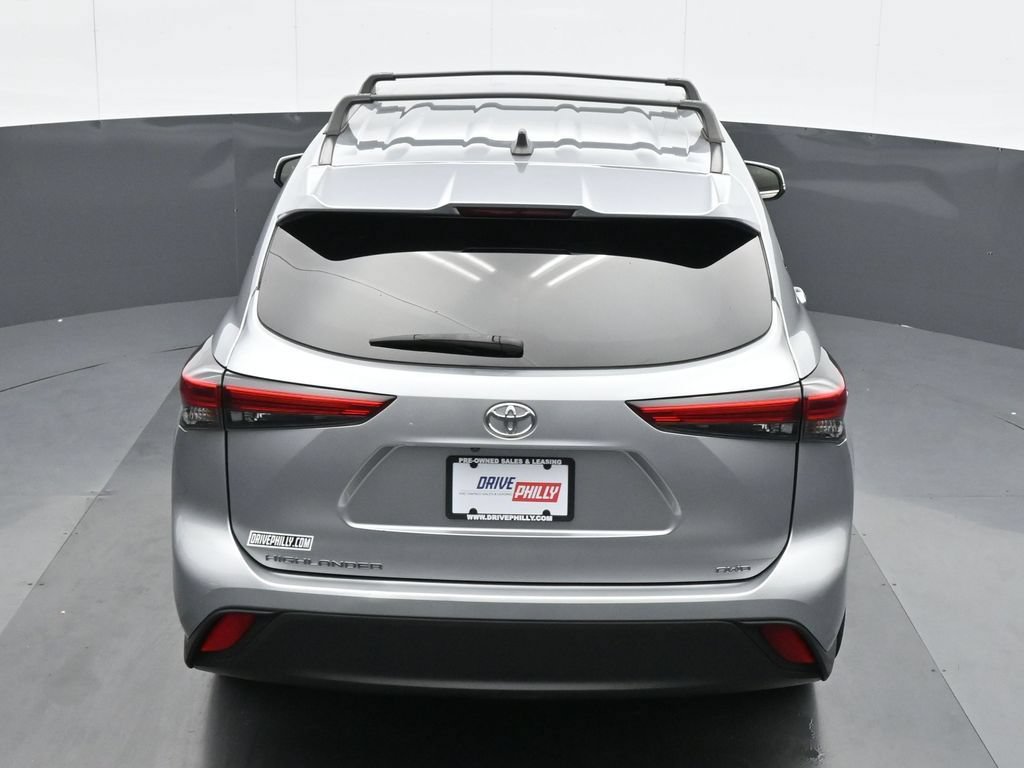 Used 2022 Toyota Highlander L AWD/4WD image 22