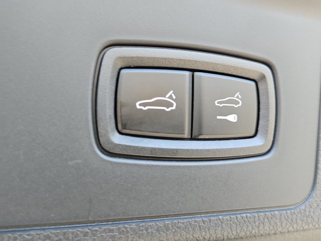 Certified 2024 Porsche Panamera 4 AWD/4WD image 17
