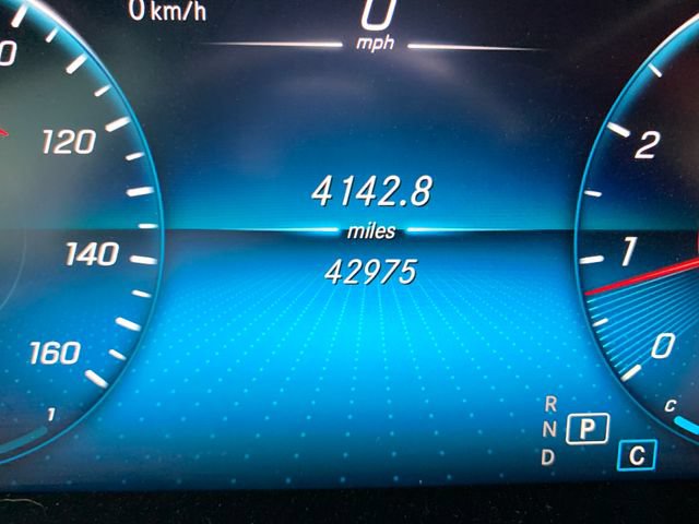 Used 2022 Mercedes-Benz GLC 300 4MATIC image 11
