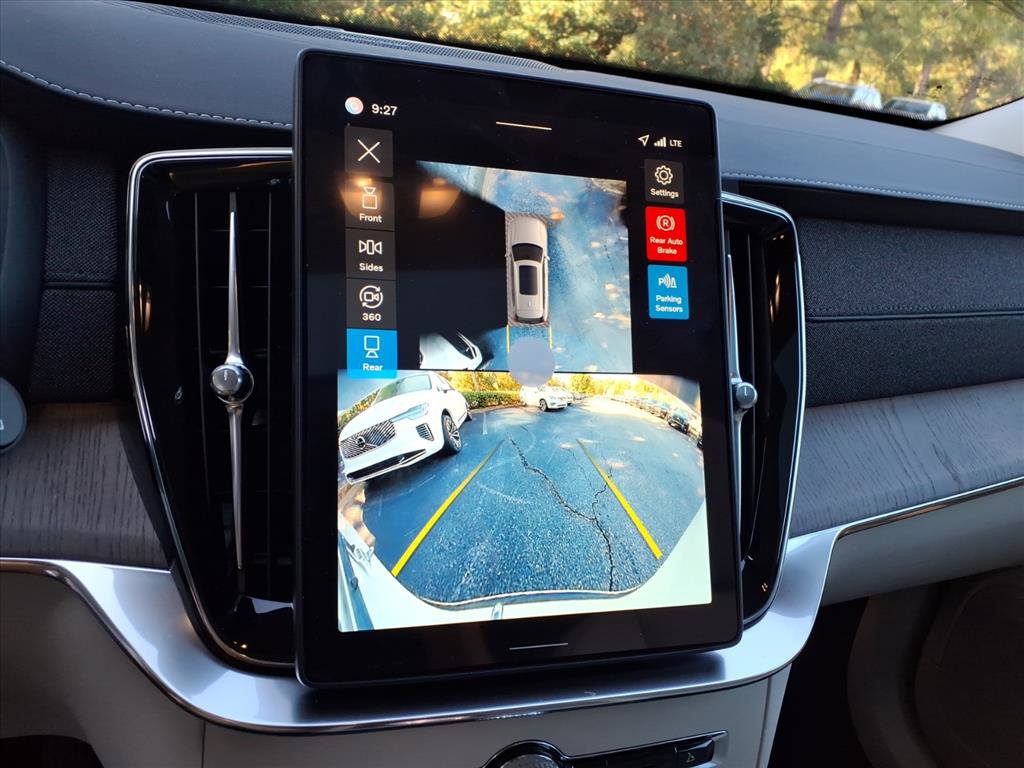 New 2026 Volvo XC90 B6 Ultra image 18