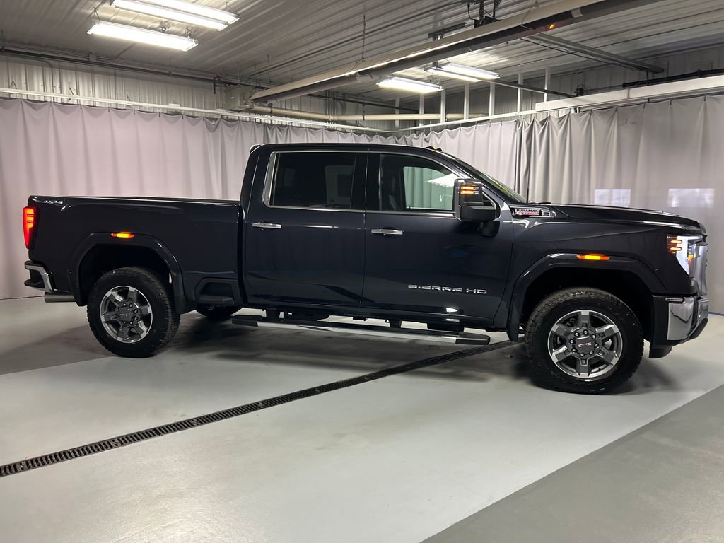 New 2026 GMC Sierra 2500 SLT w/ SLT Premium Package image 8