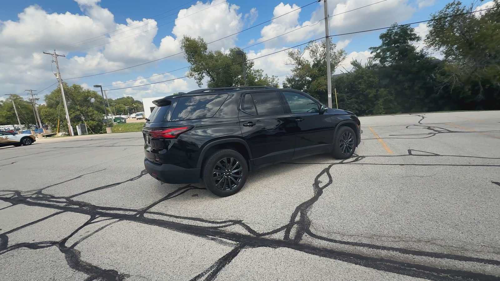 Used 2023 Chevrolet Traverse RS AWD/4WD image 8