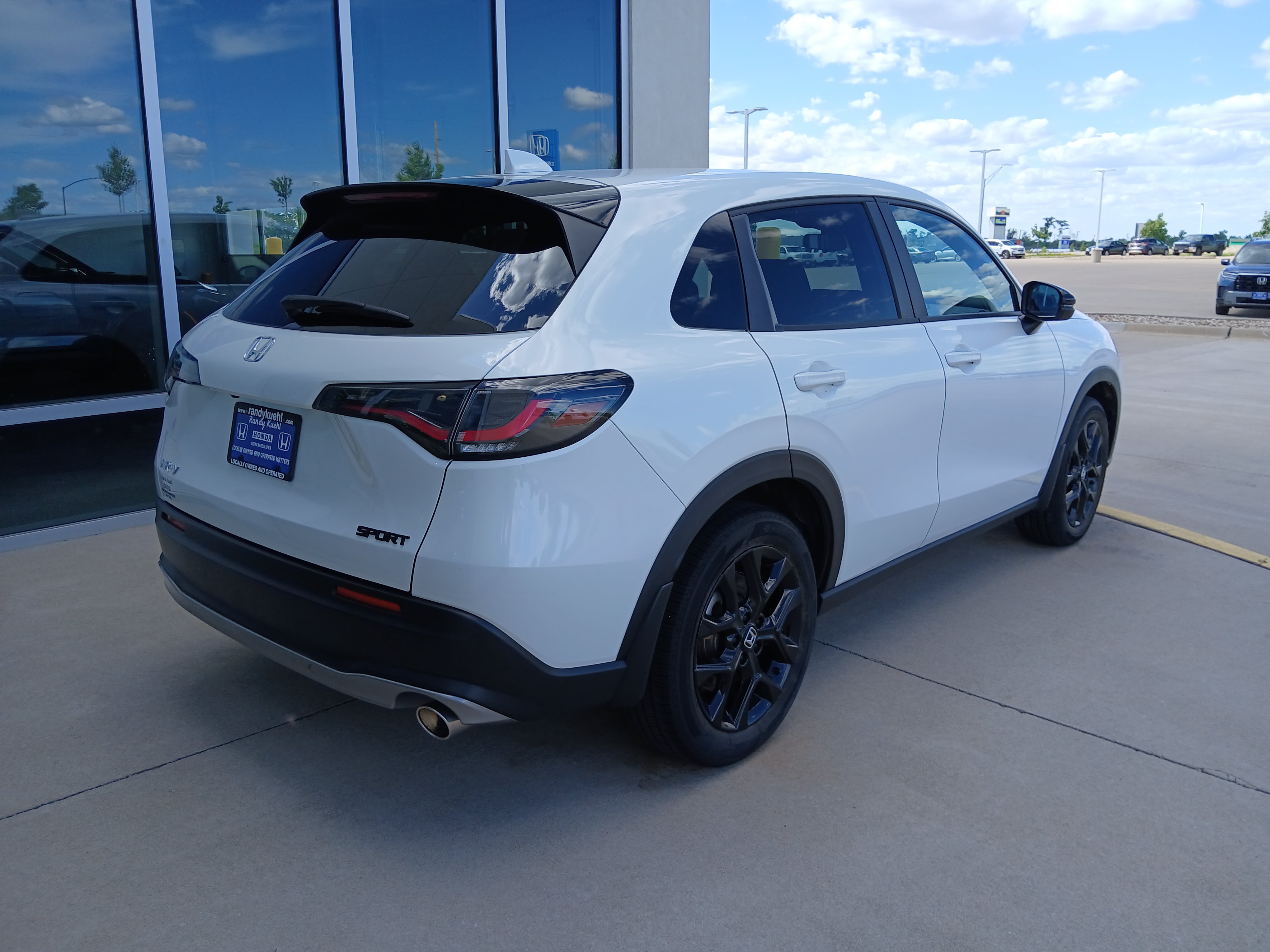 Used 2023 Honda HR-V Sport image 7