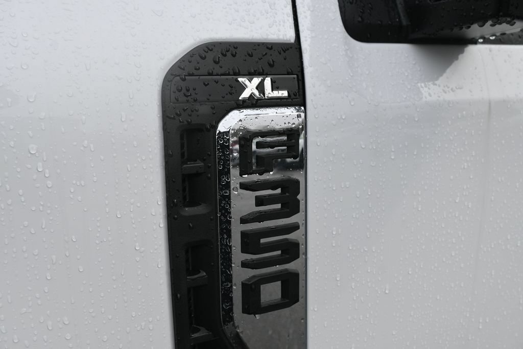 New 2026 Ford F350 XL w/ XL Chrome Package AWD/4WD image 17
