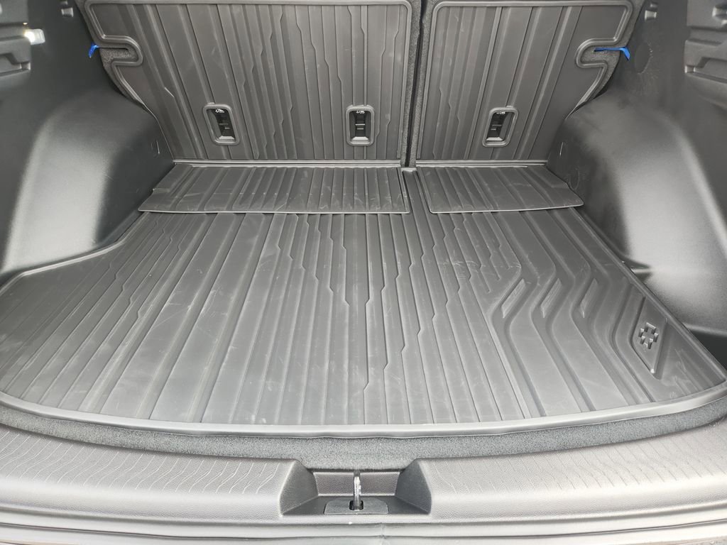 New 2026 Chevrolet Equinox EV LT image 21