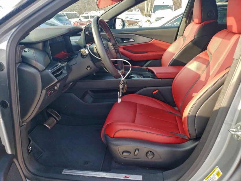 Used 2024 Acura ZDX Type S image 6