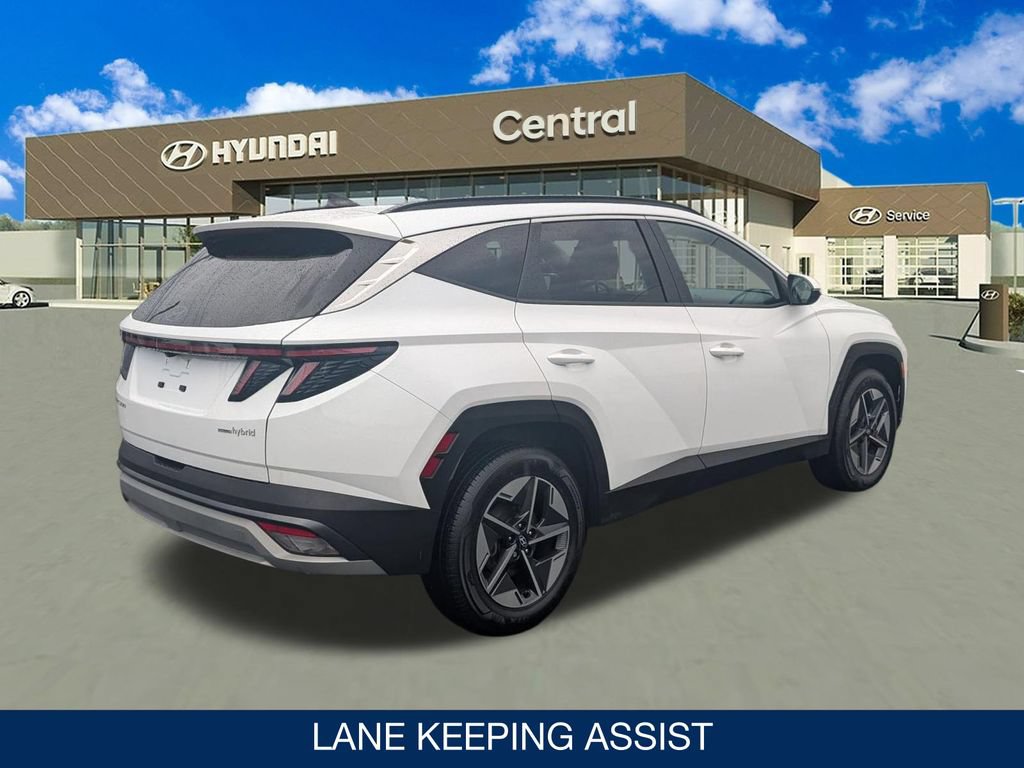 Certified 2025 Hyundai Tucson SEL AWD/4WD image 8